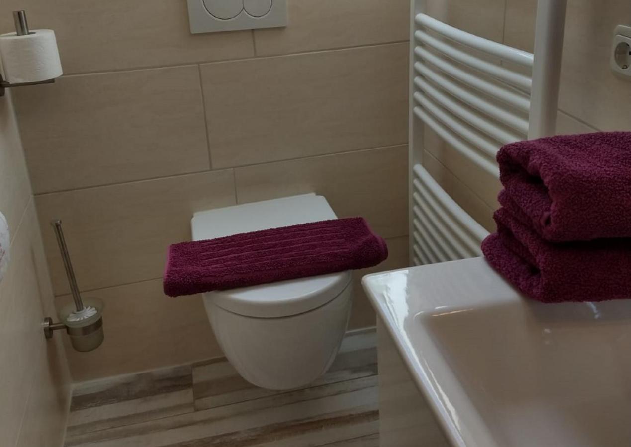 Pension "Der Sulzbachhof" Lehrberg Экстерьер фото