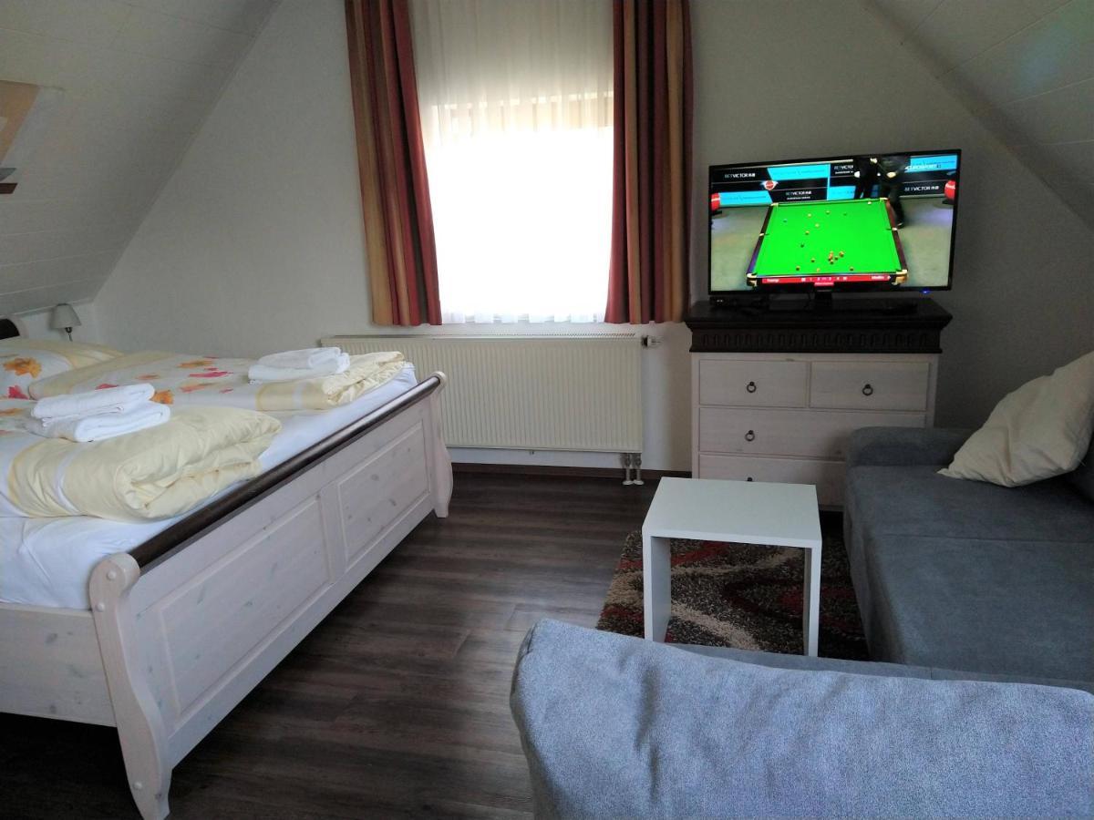 Pension "Der Sulzbachhof" Lehrberg Экстерьер фото